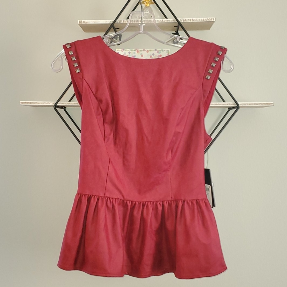 Guess top